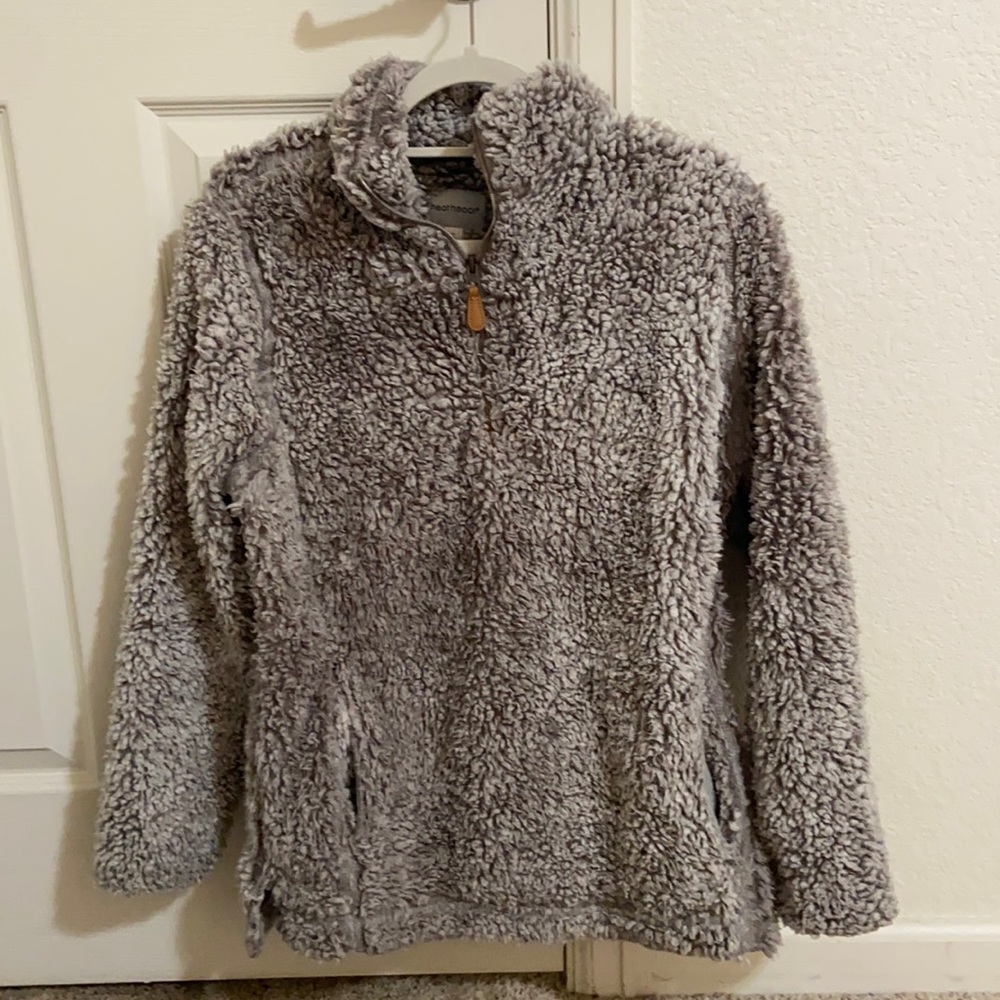 Fuzzy grey 1/4 zip sweatshirt